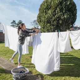 Verstelbare Wand Kledinglijn voor Buitengebruik - Dubbele Oprolbare Drooglijn met 2 Rollen voor Efficiënt Drogen van Kleding en Handdoeken — thumbnail 4