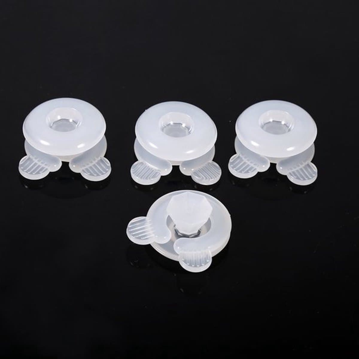 - Beddekenset - 4-delig - Met Klemmen voor een Opgeruimd Bed - Inclusief Bedcover Clips - Geschikt voor Een Netter Bed - Wit — afbeelding 1