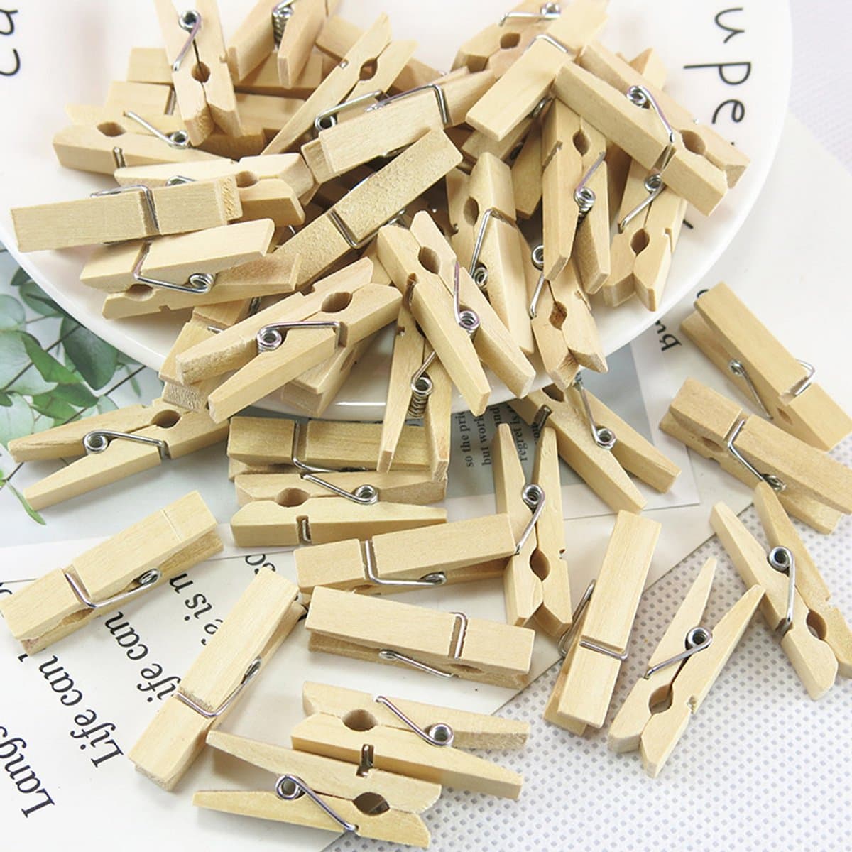 100x miniklemmen - maat 25 mm Miniklemmen Wasknijpers Houten klemmen Gemaakt van echt hout (100x) — afbeelding 1