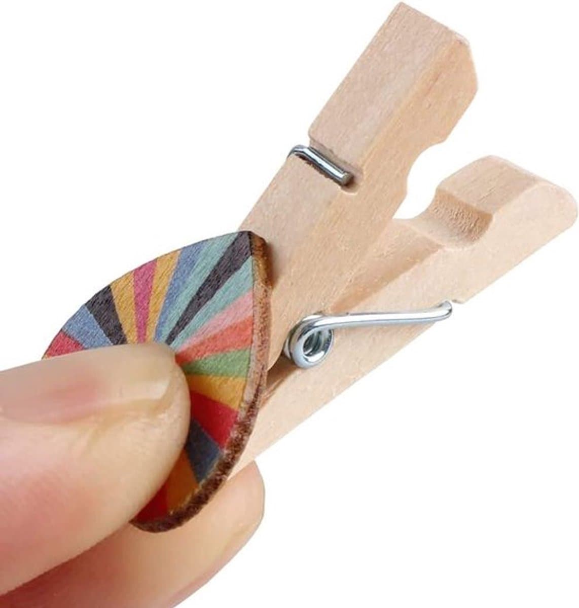 - Mini Wasknijpers - Knutselclips met harten - 100 Pack - Knutselmateriaal - Geschikt voor creatief knutselen - Diverse kleuren. — afbeelding 1