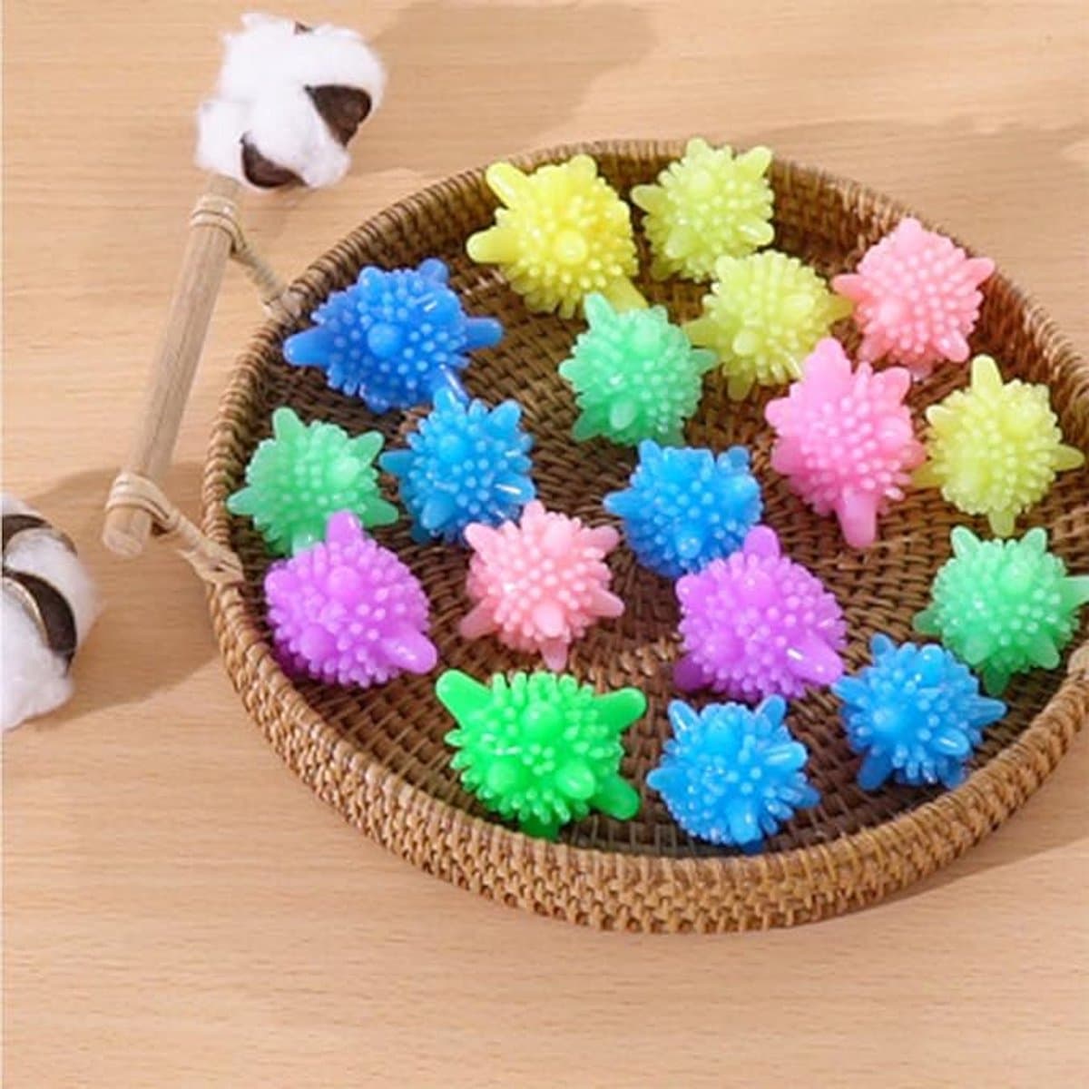 Famanu Wasbal voor wasmachine - herbruikbare drogerballen - 12 stuks - 6 cm - kleurrijke drogerballen — afbeelding 1