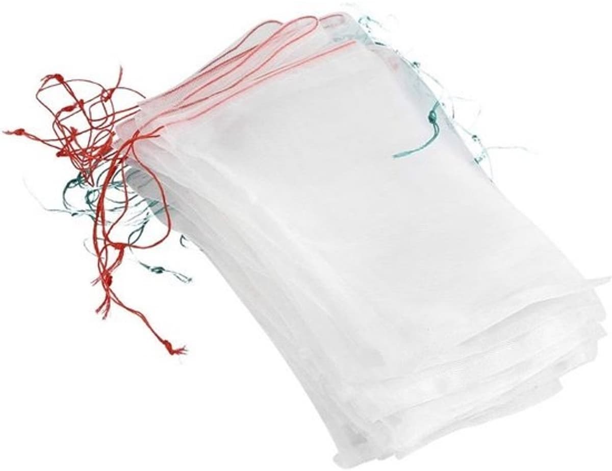 50 stuks herbruikbare fruitbeschermzakjes - nylon net met trekkoord - voor planten en bloemen — afbeelding 1