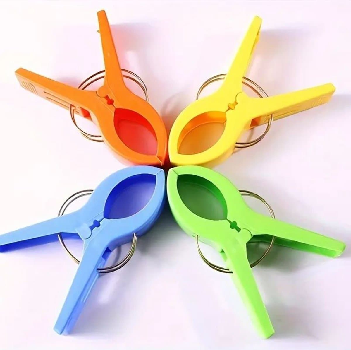 4x grote knijpers - XL wasknijpers - 15 cm - Strandhanddoek knijpers - Kunststof knijpers - Handdoek klemmen - Strand accessoires - Towel clips - Beach towel clips - Extra sterke knijpers - Jonyx — afbeelding 1